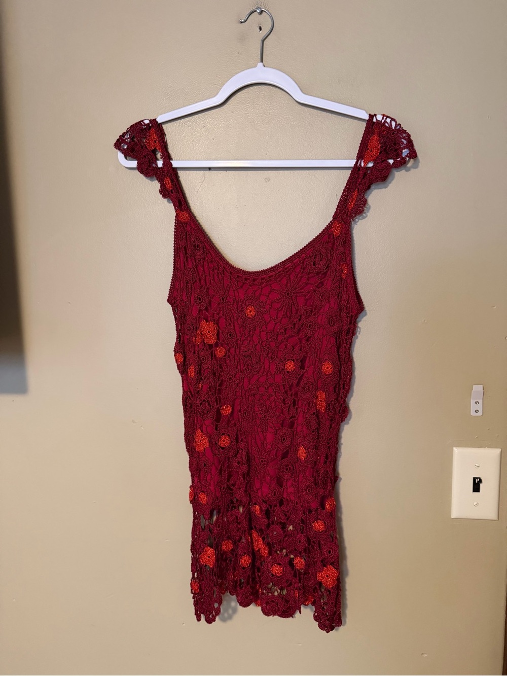 Newport News Vintage Y2K Red Crochet Floral Tank - Picture 2 of 7